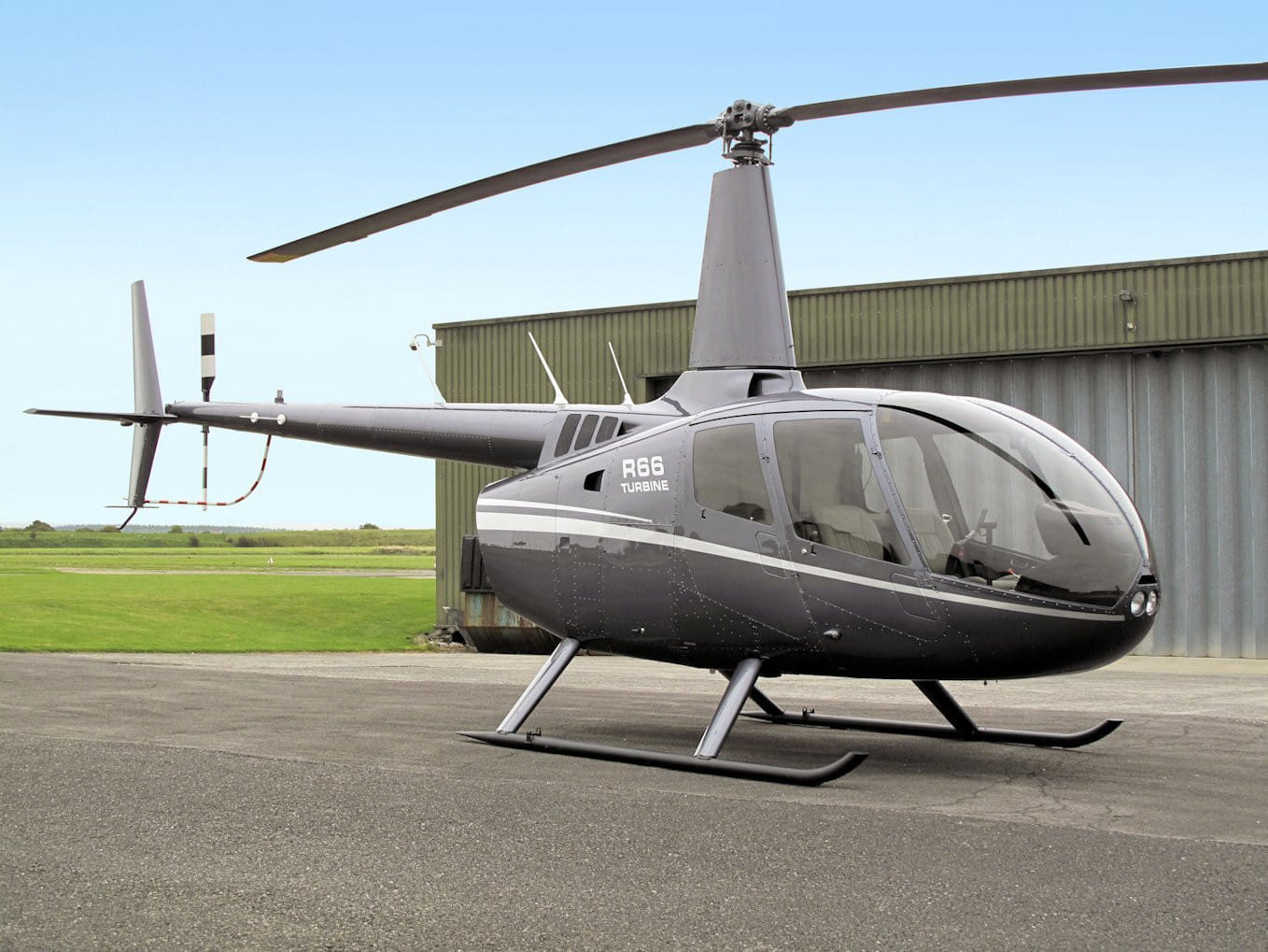 Robinson R66