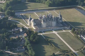 Vol : les Chateaux de la Loire depuis Le Mans en avion