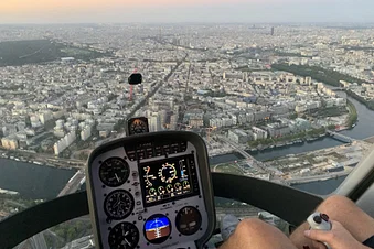 Posez-vous à l'héliport de Paris en hélicoptère Cabri G2