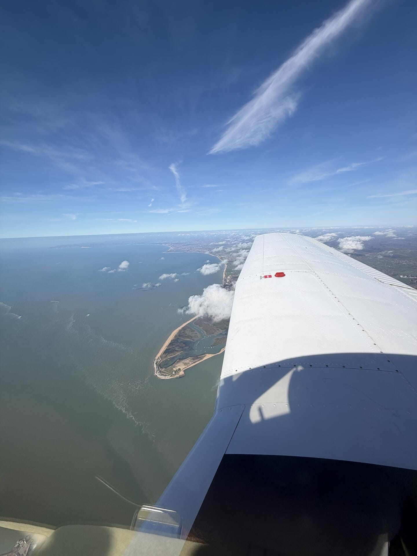 Sightseeing flight with possibility to land at Lee on Solent