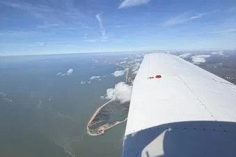 Sightseeing flight with possibility to land at Lee on Solent