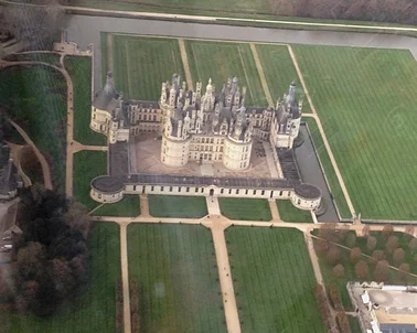 Balade aérienne : Châteaux de la Loire depuis Toussus