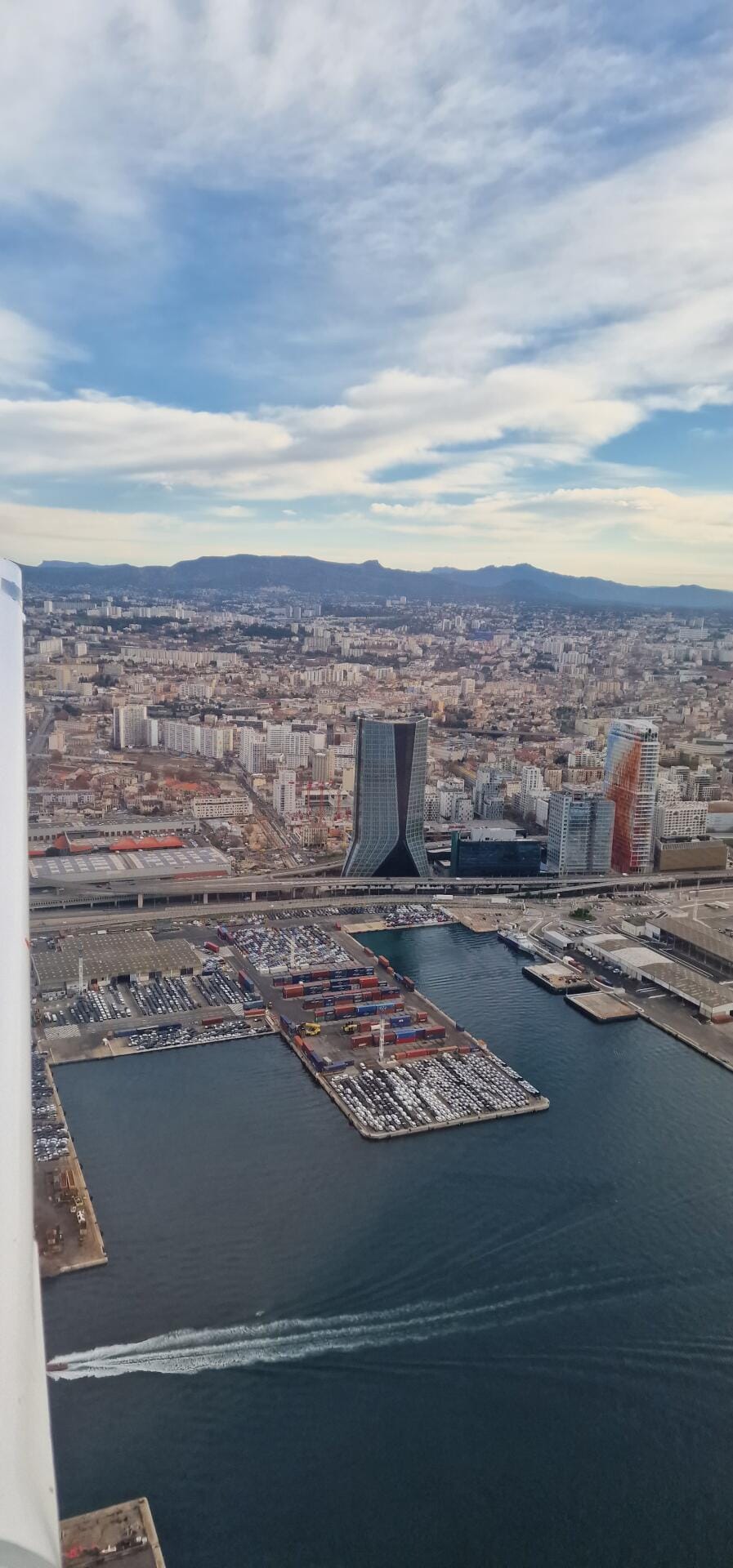 Les calanques de Marseille, trésor azuré vu d’en haut
