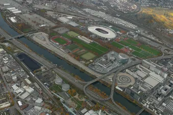Hubschrauberrundflug über Stuttgart (nur ab 3 Personen)