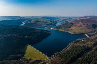 Peak District Dams, Chatsworth & Countryside Flight