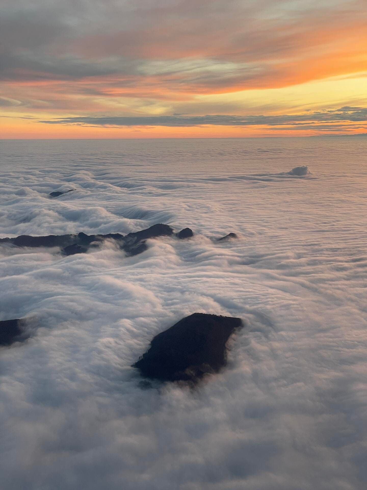 Sunset and sunrise flight nach Stuttgart.