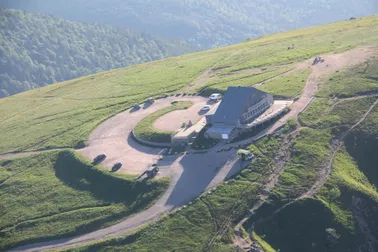 Châteaux et lac entre Vosges et l'Alsace