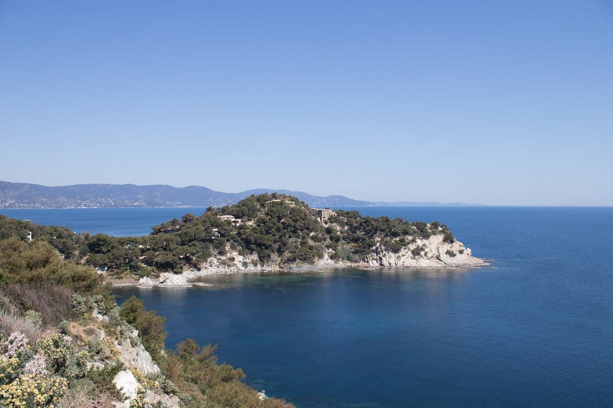 Hyères et ses alentours en Hélicoptère - 40 min