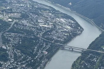 Siegerlandflughafen, Rundflug über Koblenz