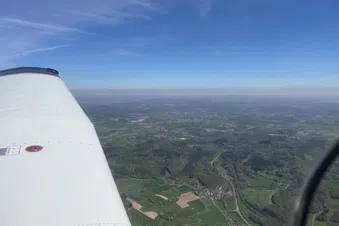 Entdecke Deinen Ort/Stadt aus der Luft