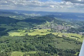 Legendärer Schnitzelflug nach Halle - Genuss mit Aussicht!