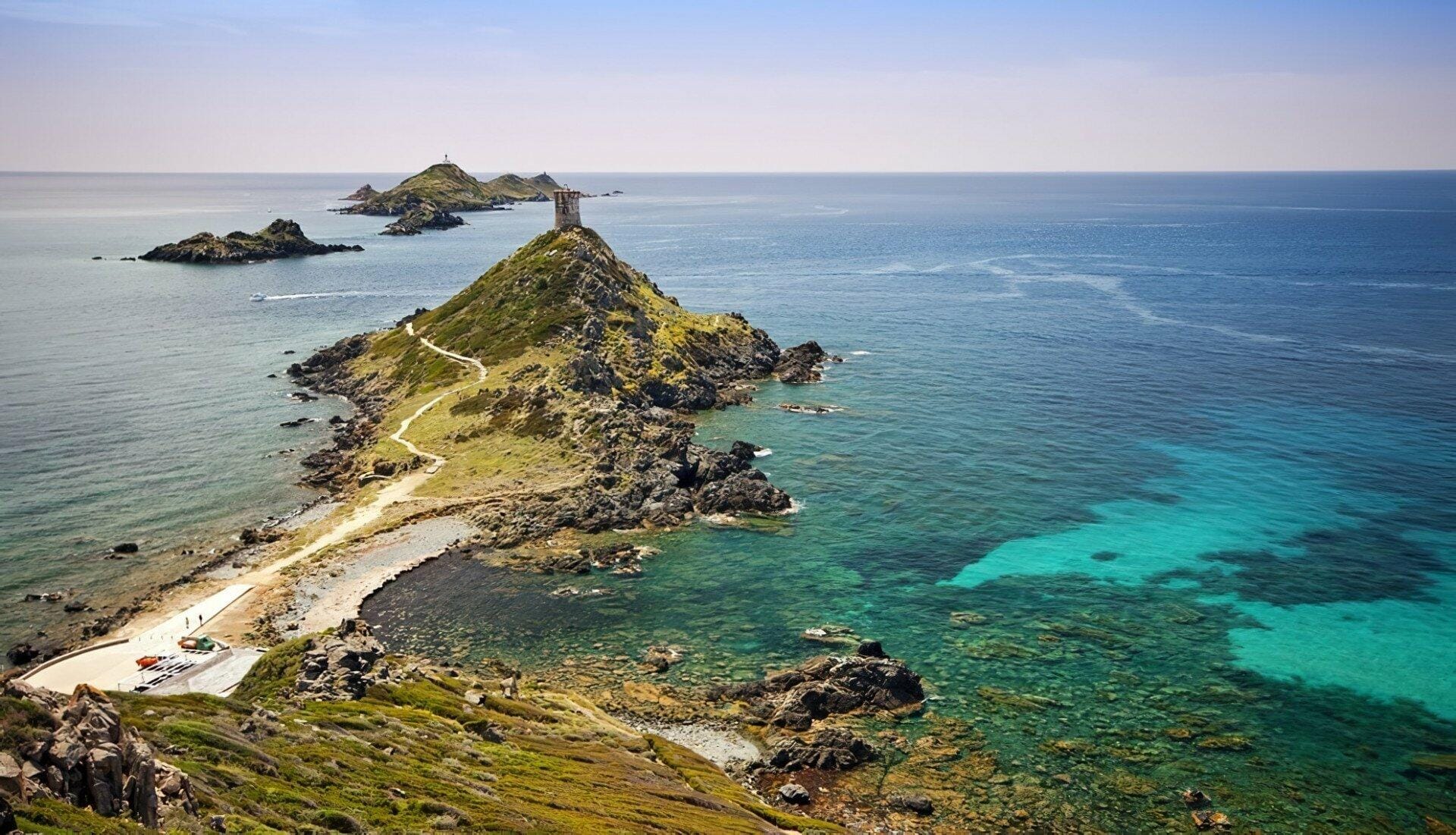 Rive Nord - Ajaccio en Hélicoptère - Vol Privatif