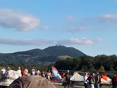 Albtrauf mit Burgen und Albaufstieg