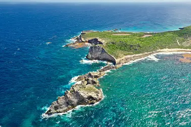 La Pointe des Chateaux - Survol de la Guadeloupe