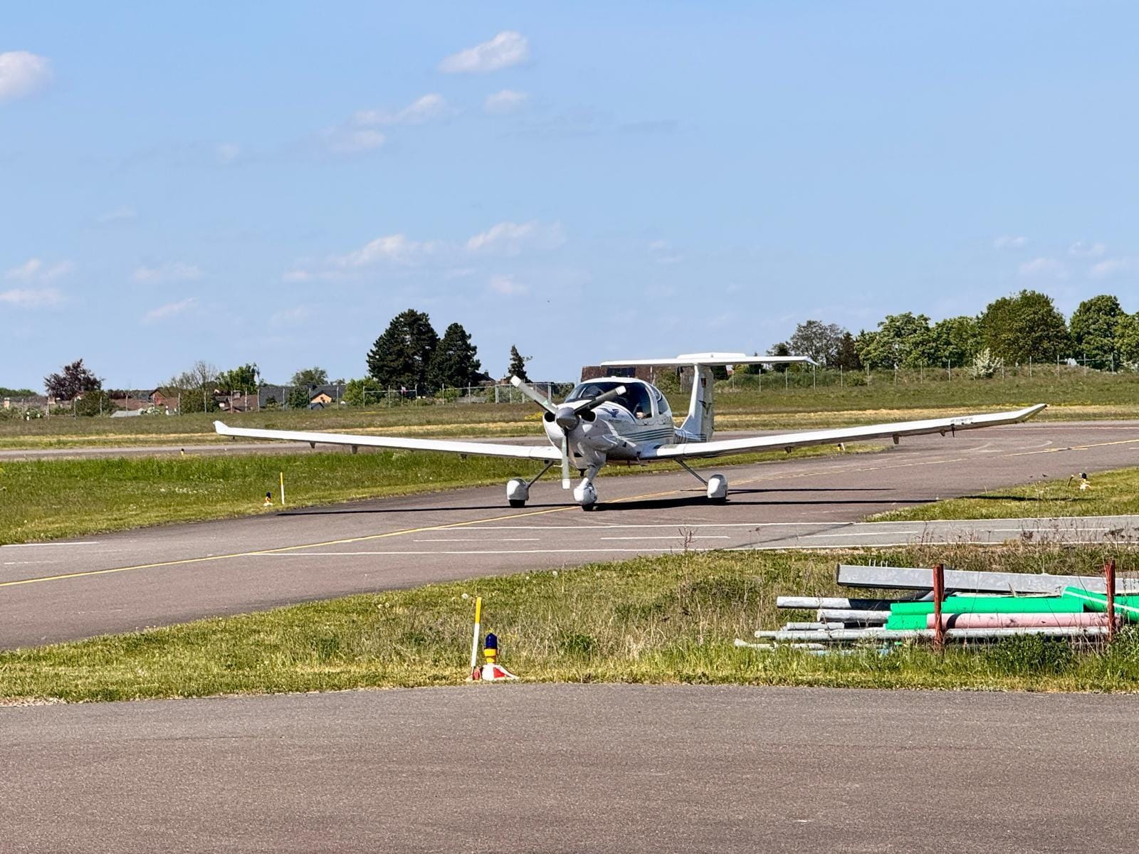 Diamond DA-40 von vorne