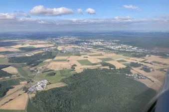 Survol du château de Pierrefonds ("Les Visiteurs")