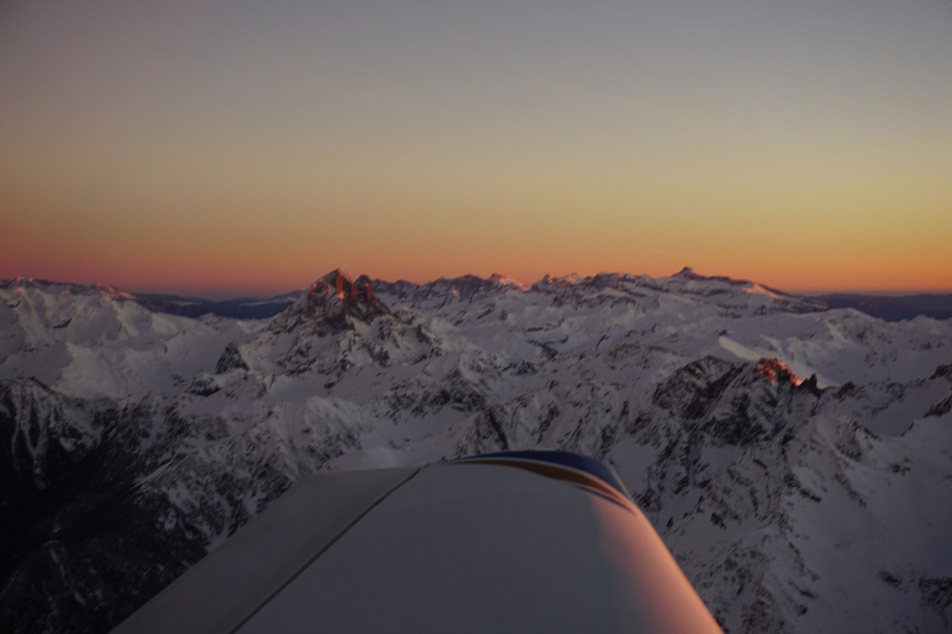 Survol des Pics du midi d'Ossau, de Bigorre et Gavarnie