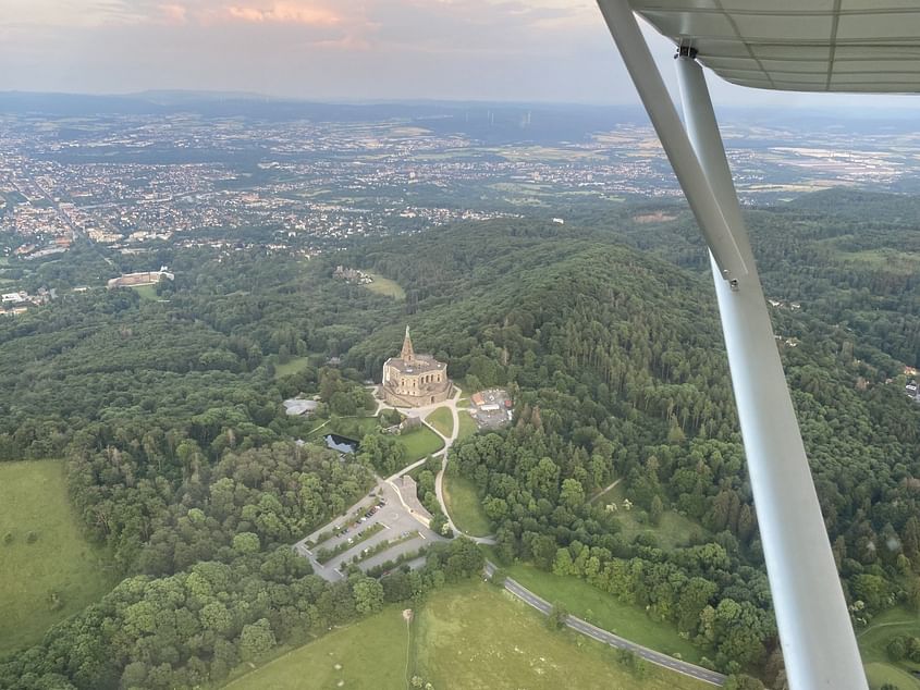 Rundflug über Kassel und den Herkules