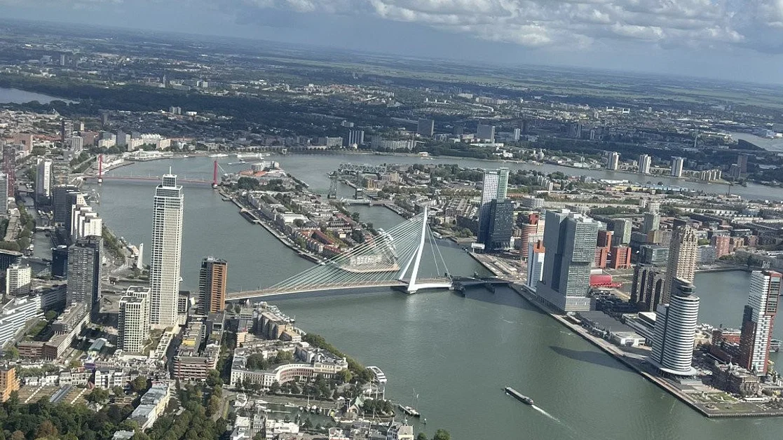 Flight over Rotterdam!