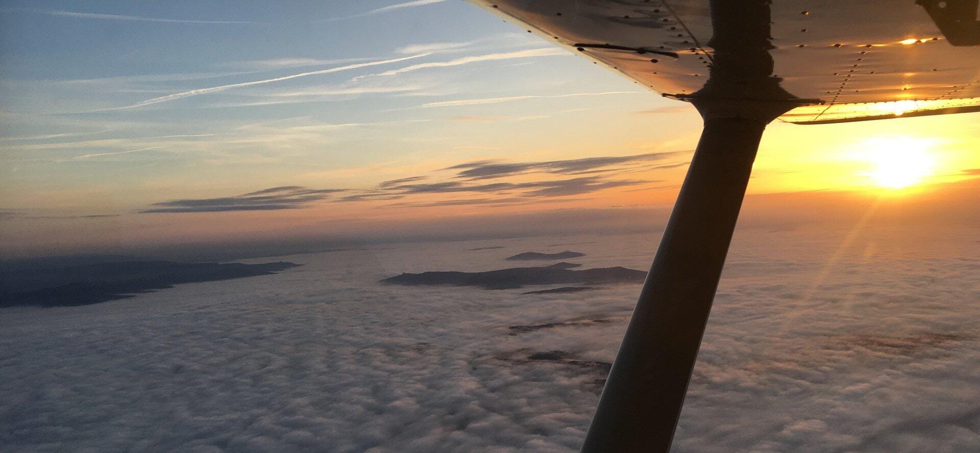Frankenwald & fränkische Schweiz etc. aus der Luft. Rundflug Ikarus ca. 1Stunde.