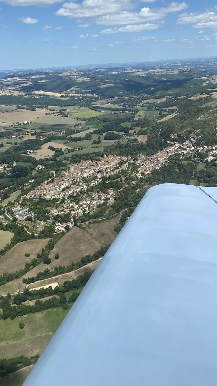 Vol panoramique: gorges d’Aveyron & villages médiévaux