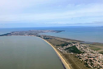 La grande plage de sable de Noirmoutier