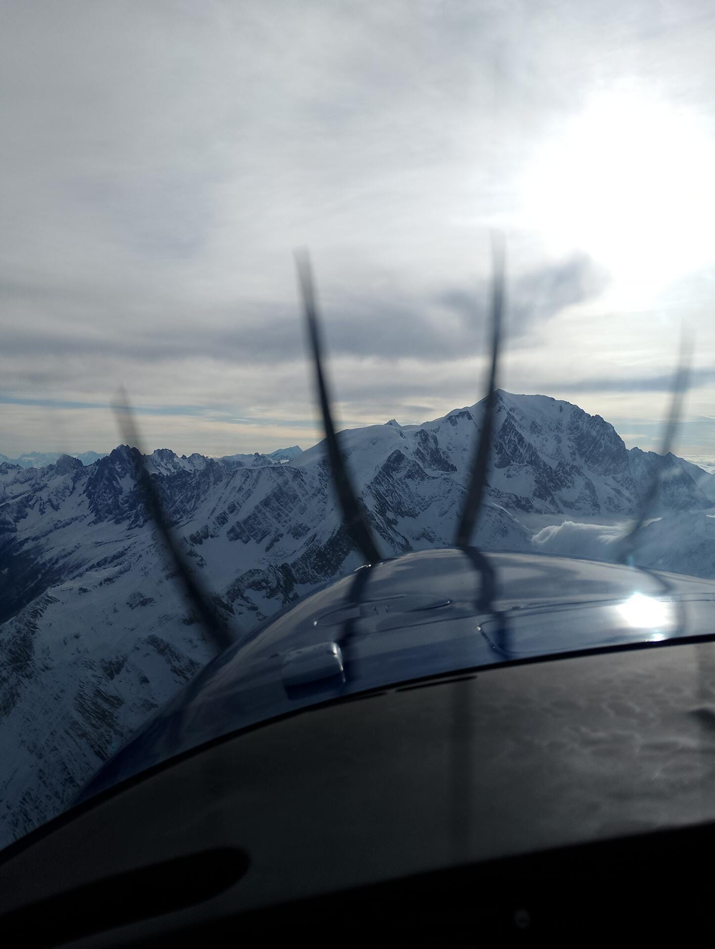 Le Mont Blanc en avion quadriplace : magie aérienne