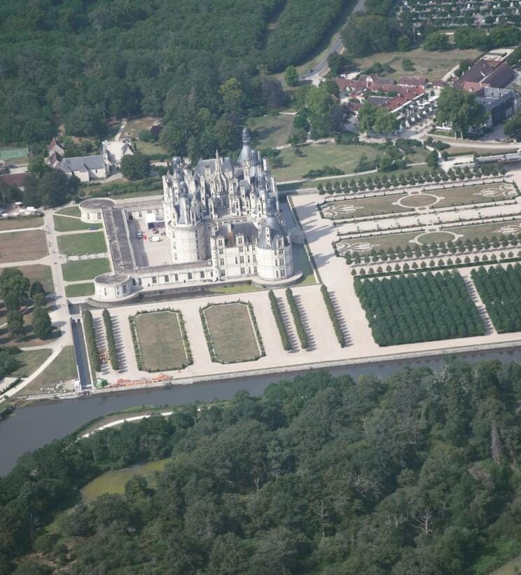Survol des châteaux de la Loire