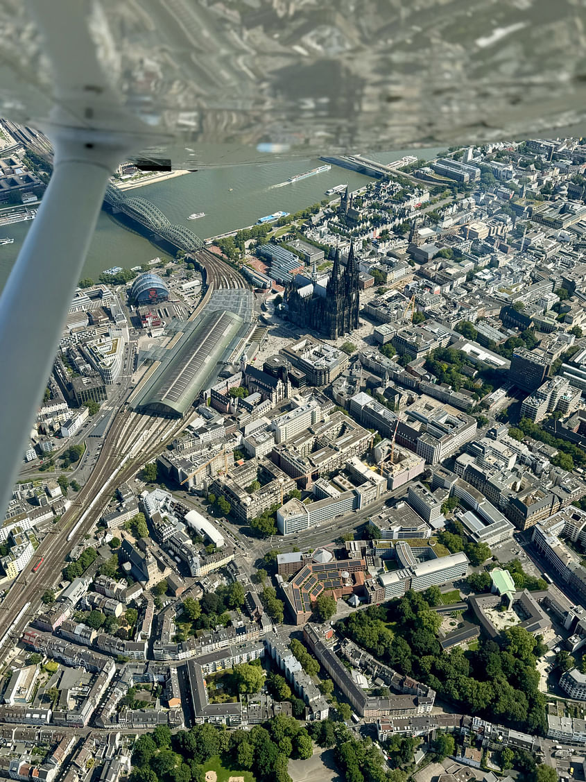 Rundflug über Köln, Bonn und das Siebengebirge