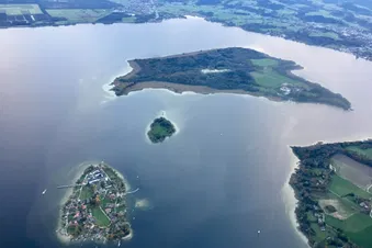 Ausflug nach Salzburg, Besichtigung Hangar 7