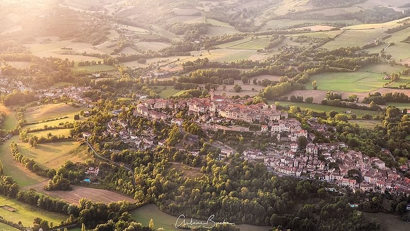 Cordes-sur-Ciel et Najac au départ de Toulouse