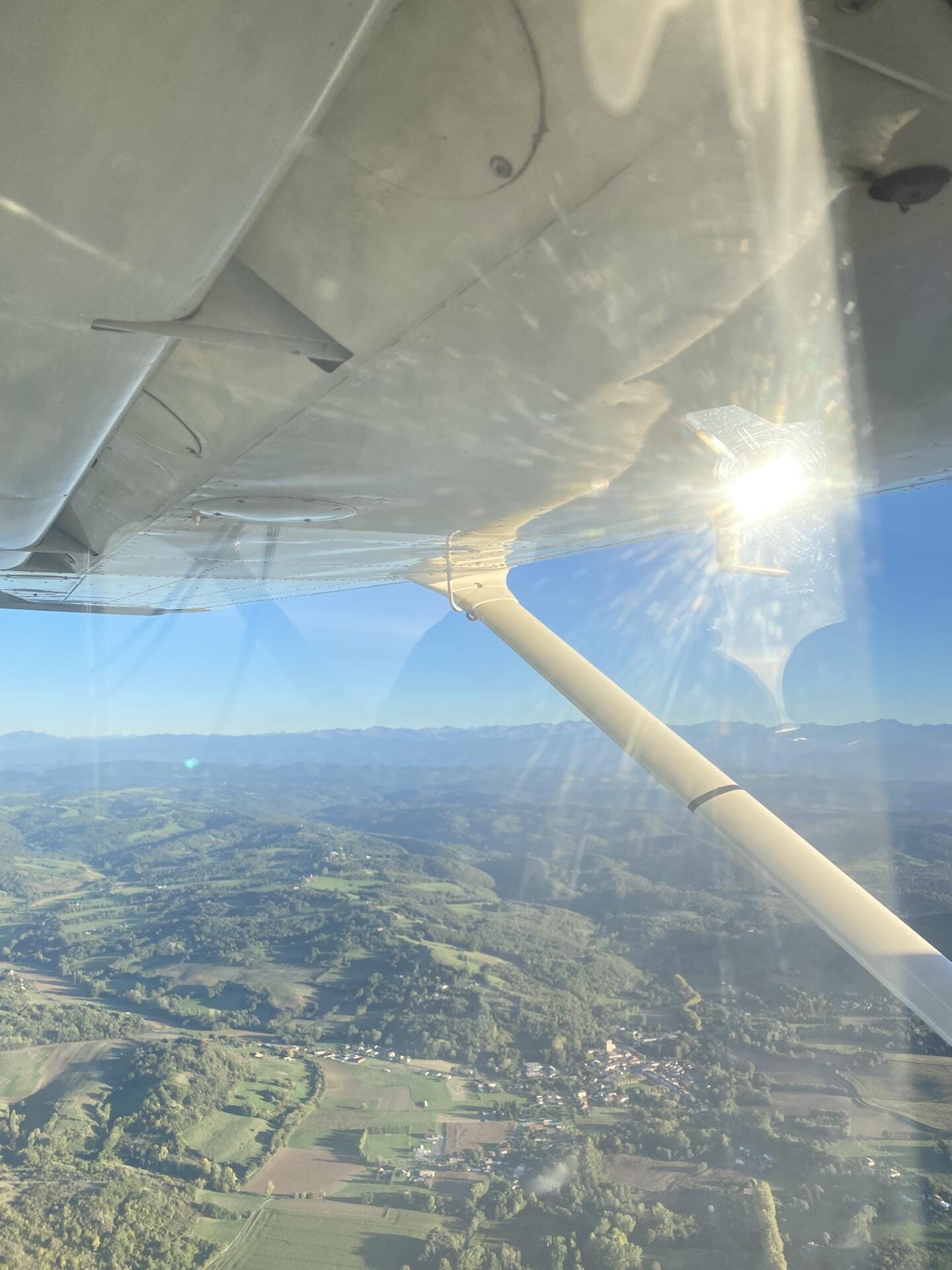 Les Pyrénées vues du ciel : Pic du Midi et Luchon
