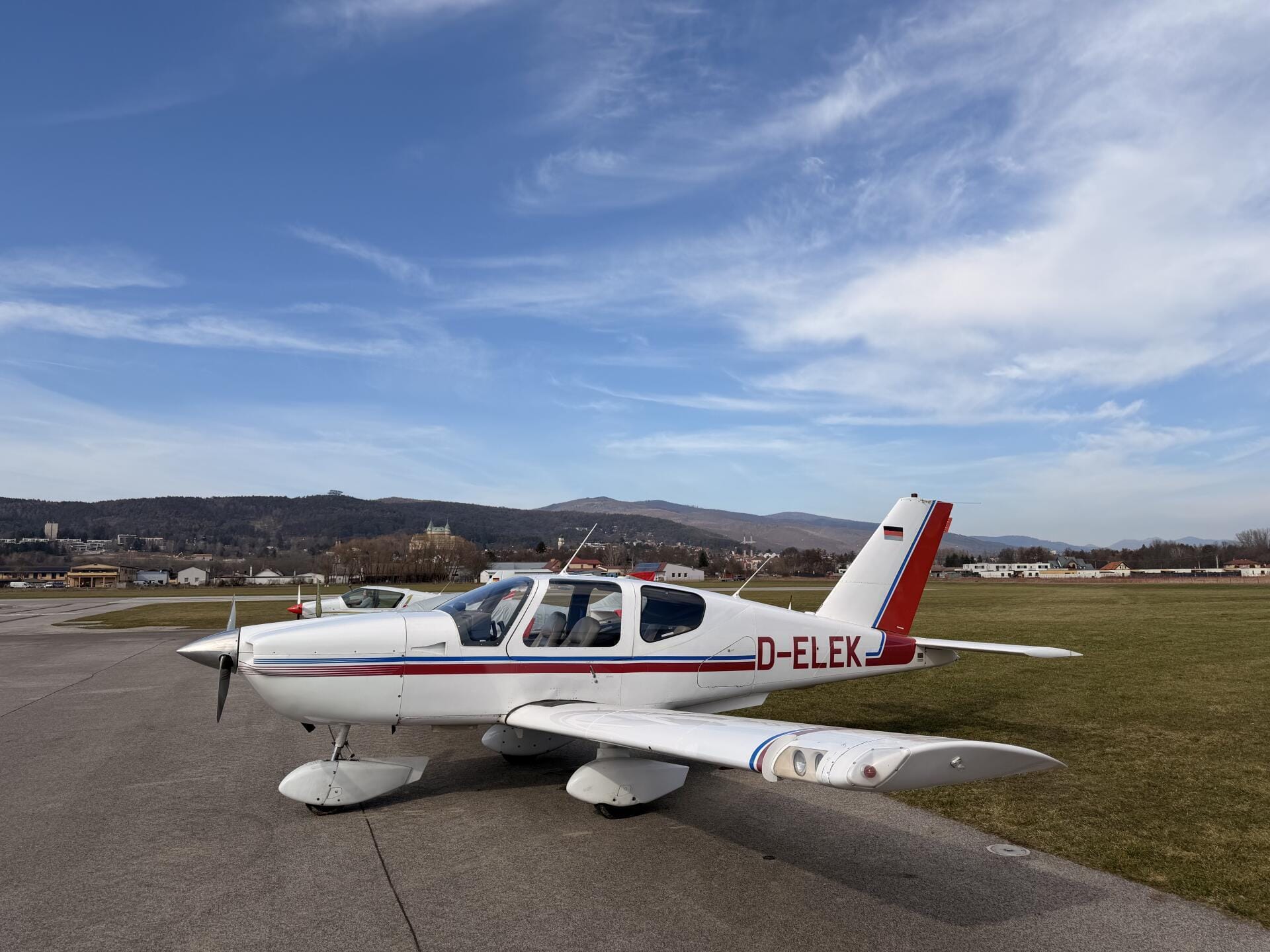 ✈️ Scenic Budapest Flight – 1-Hour Private Experience