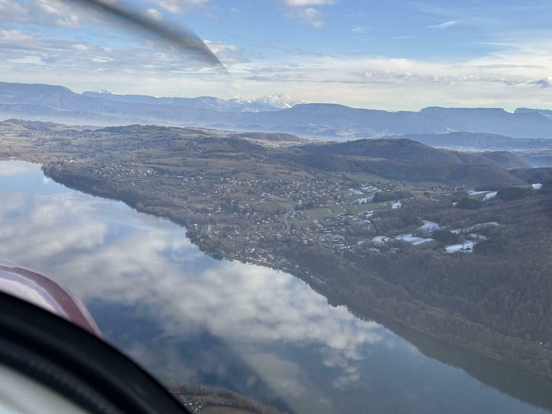 La vallée du Grésivaudan et ses lacs environnants.
