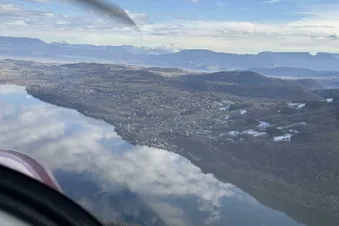 La vallée du Grésivaudan et ses lacs environnants.