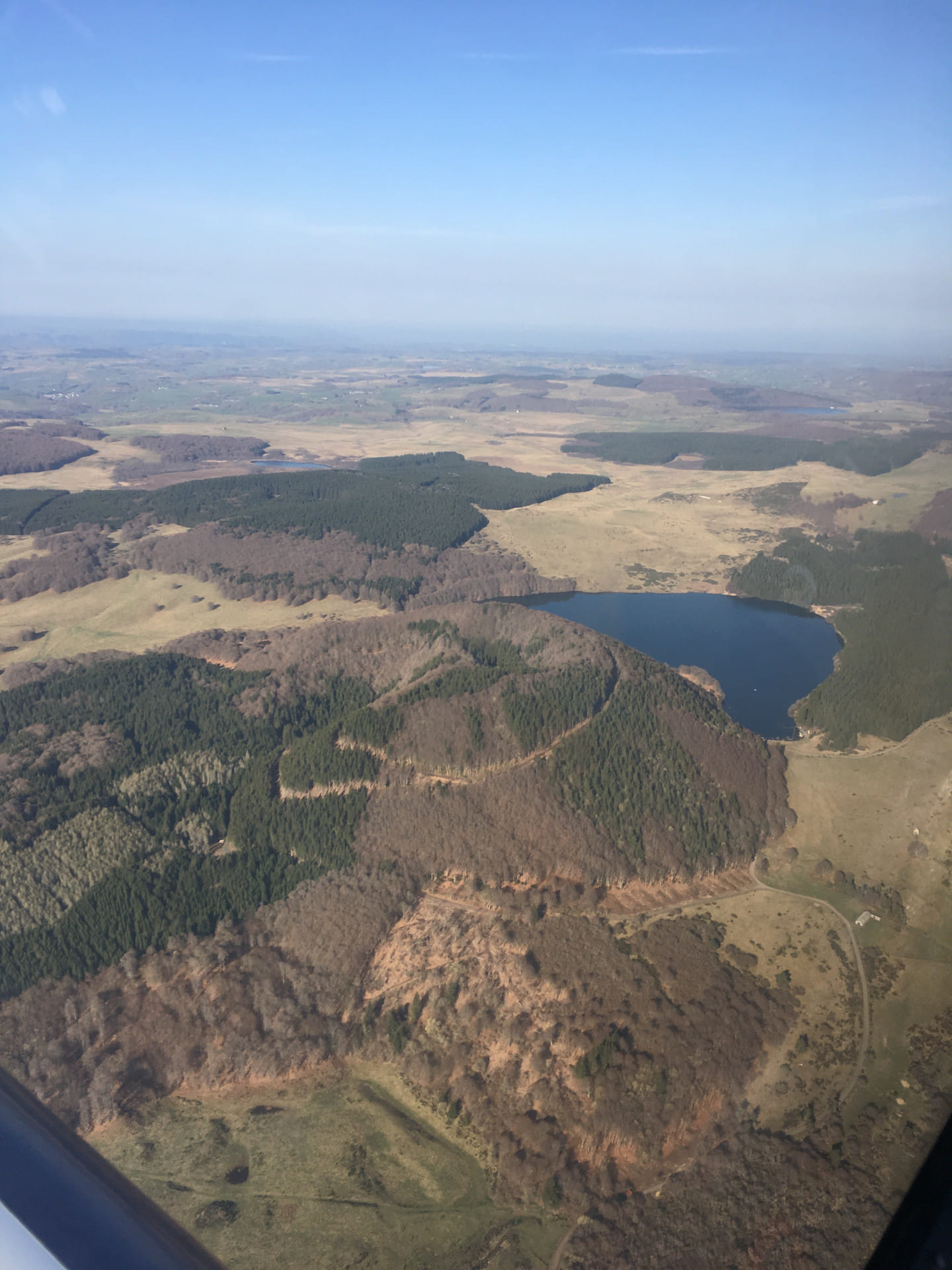 Survol du Parc naturel des volcans d’Auvergne
