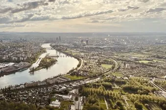 Großer Hubschrauberrundflug zum Schweizer Grand Canyon
