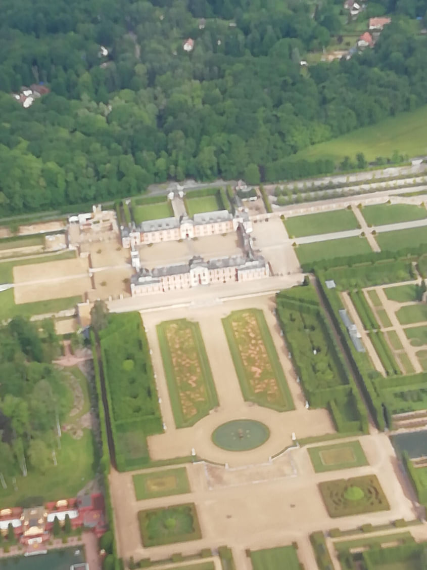 Châteaux de Beaumesnil, Harcourt et Champs de bataille