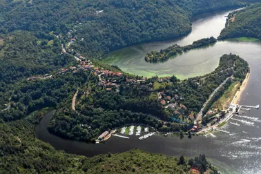 balade aérienne entre Saint-Etienne et le Forez