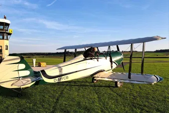 Rundflug im Doppeldecker (60 Minuten)