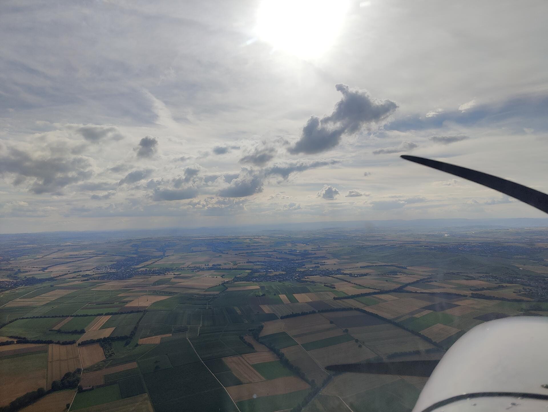 Bereit für einen Perspektivwechsel über Frankfurt? 🛩️
