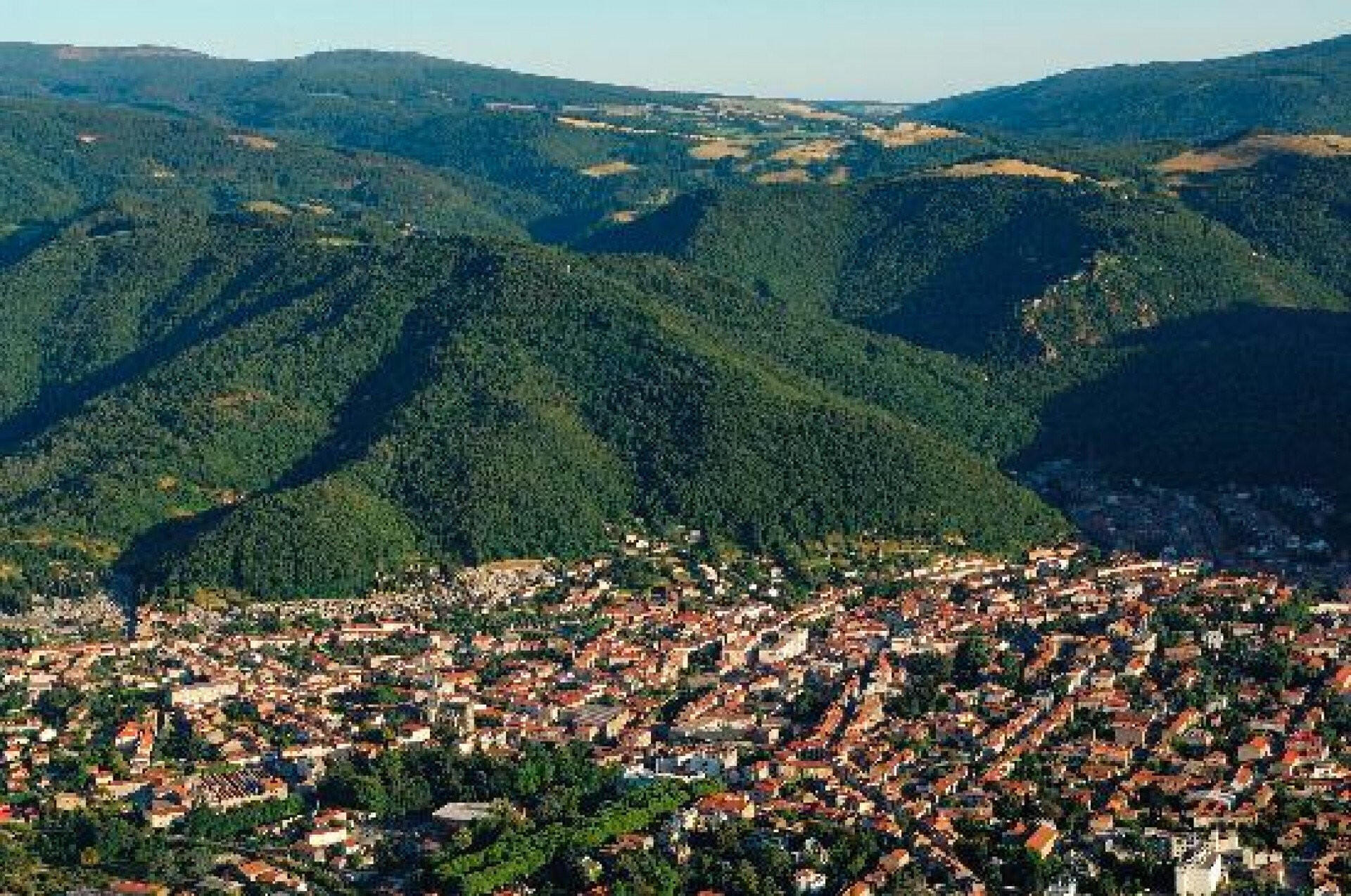 Vol 16 - Lacs de la Montagne Noire et pic de Nore