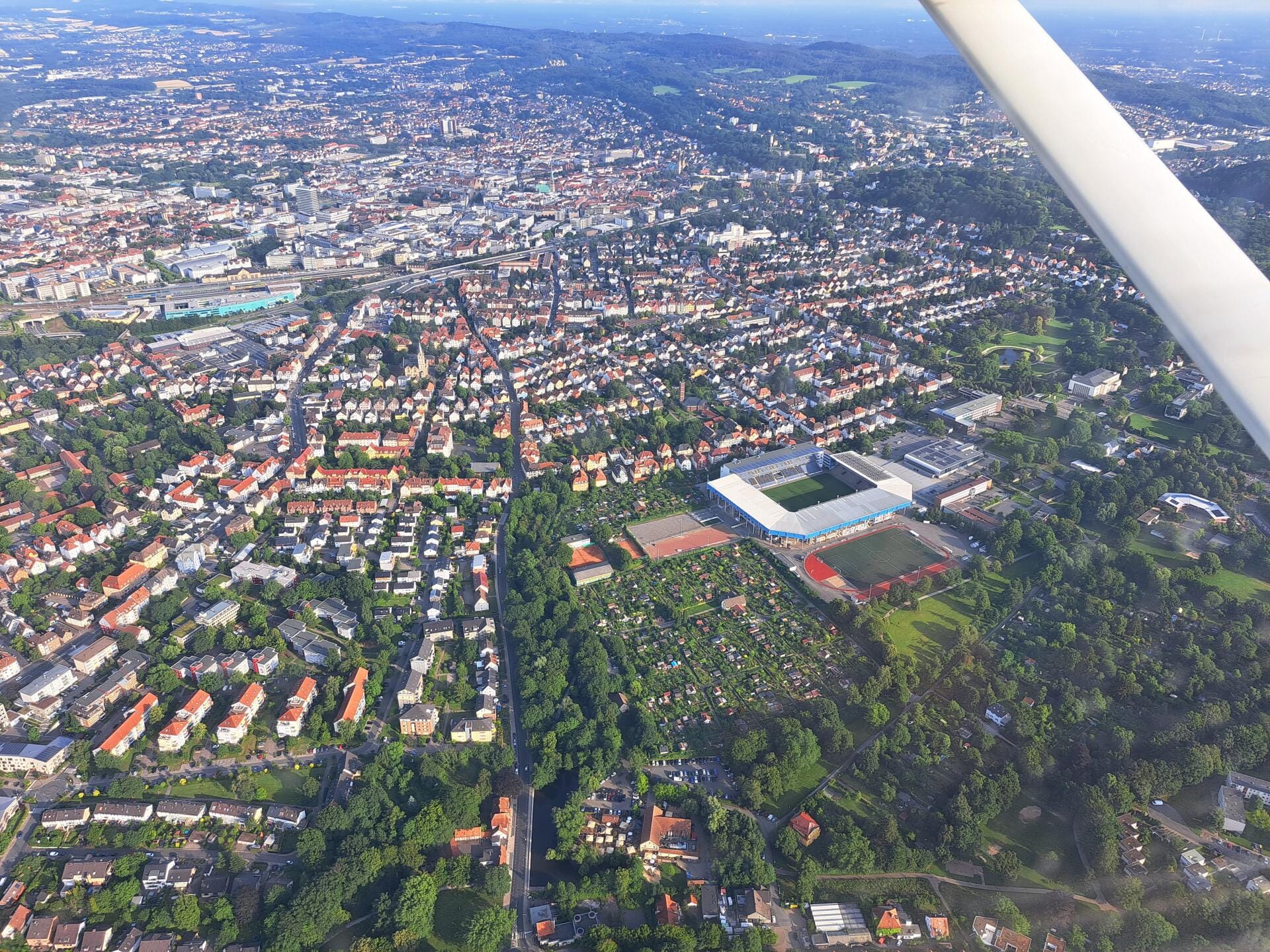 Rundflug ab Bielefeld für 1 Stunde die Richtung bestimmst du