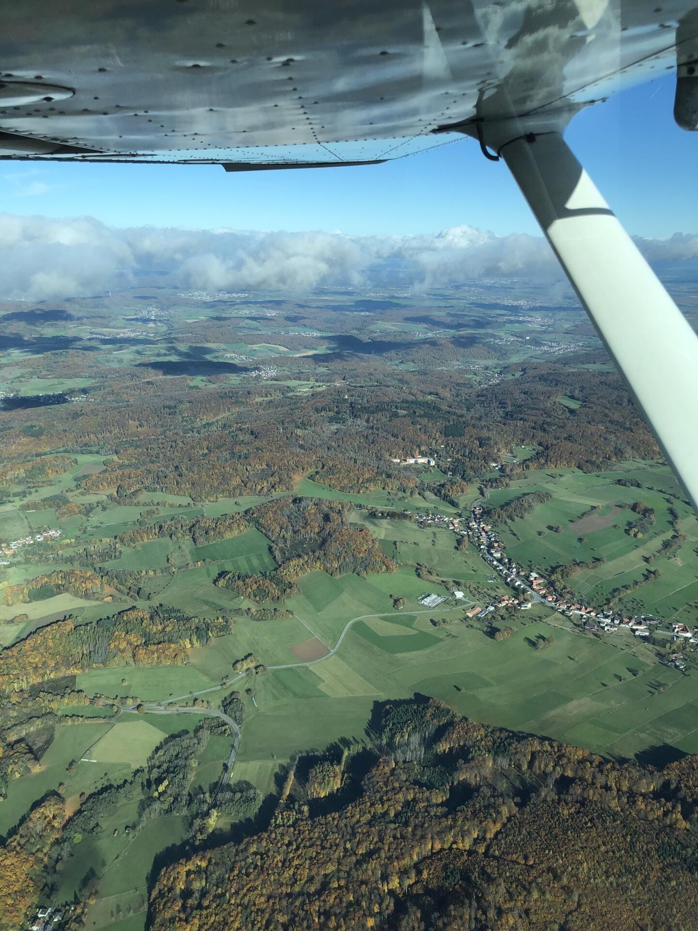 Quick Sky Tour Over Frankfurt & the Rhine