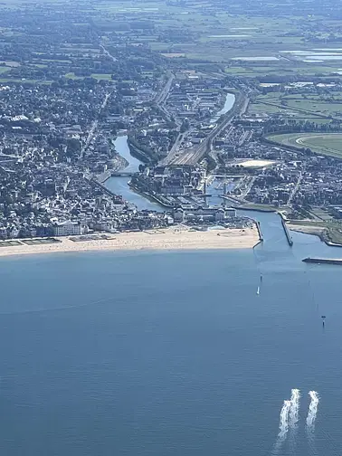Découverte de la côte de Nacre
