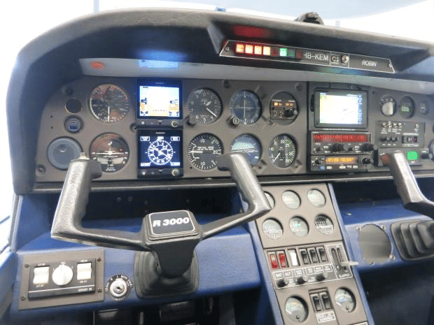 Vue du cockpit Robin R3000