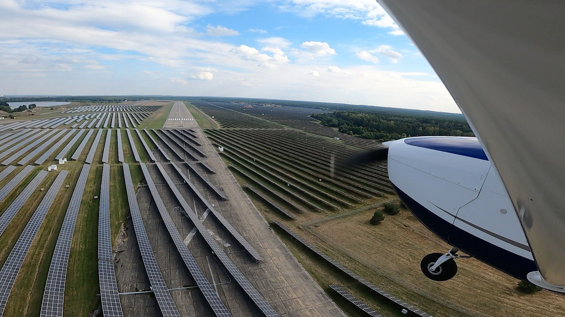 Rundflug über Berlin oder Wunschstrecke in Brandenburg