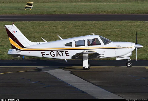 Piper PA28-201 Arrow III