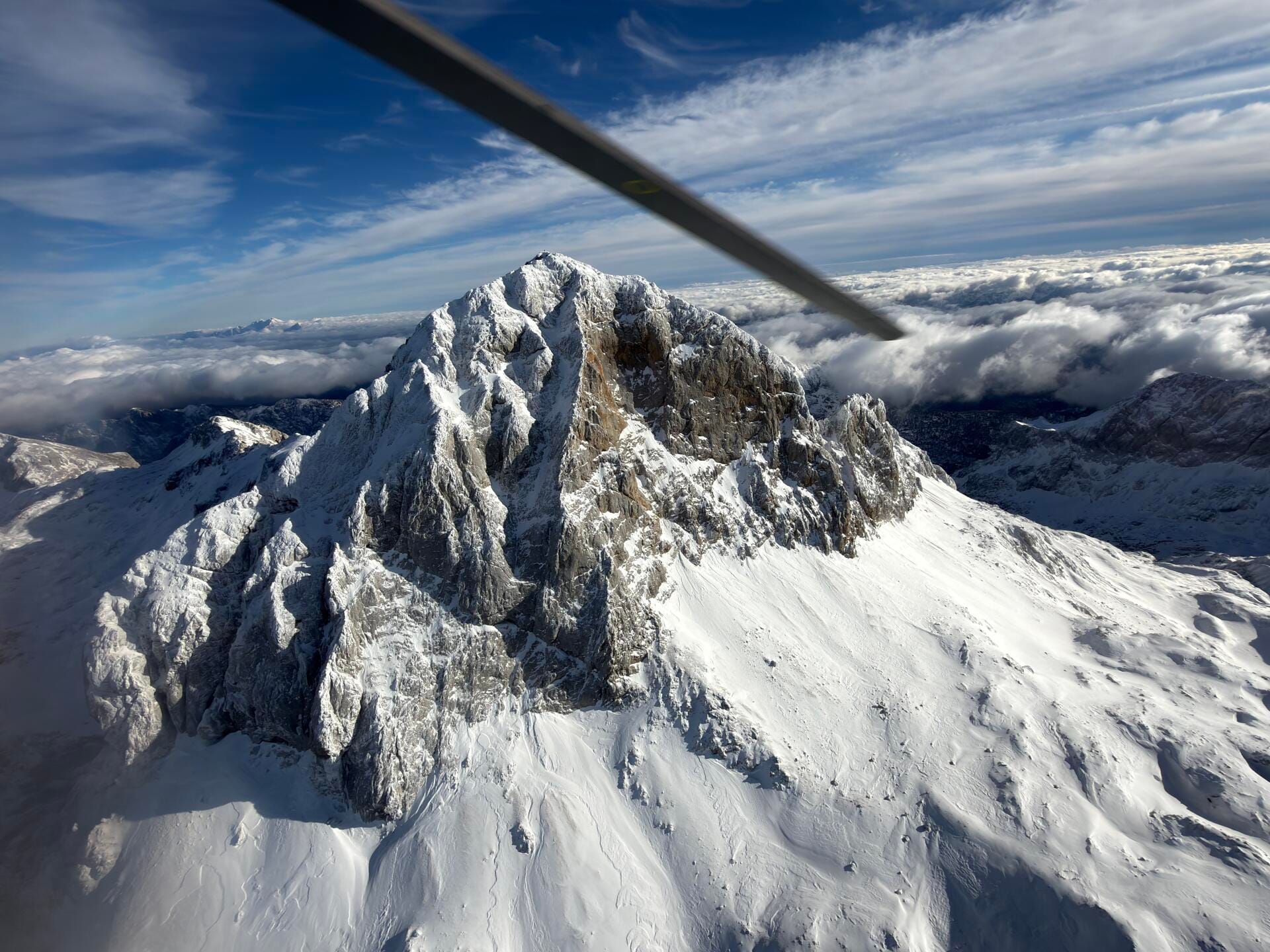 sightseeing flights over Slovenia, Croatia and Austria