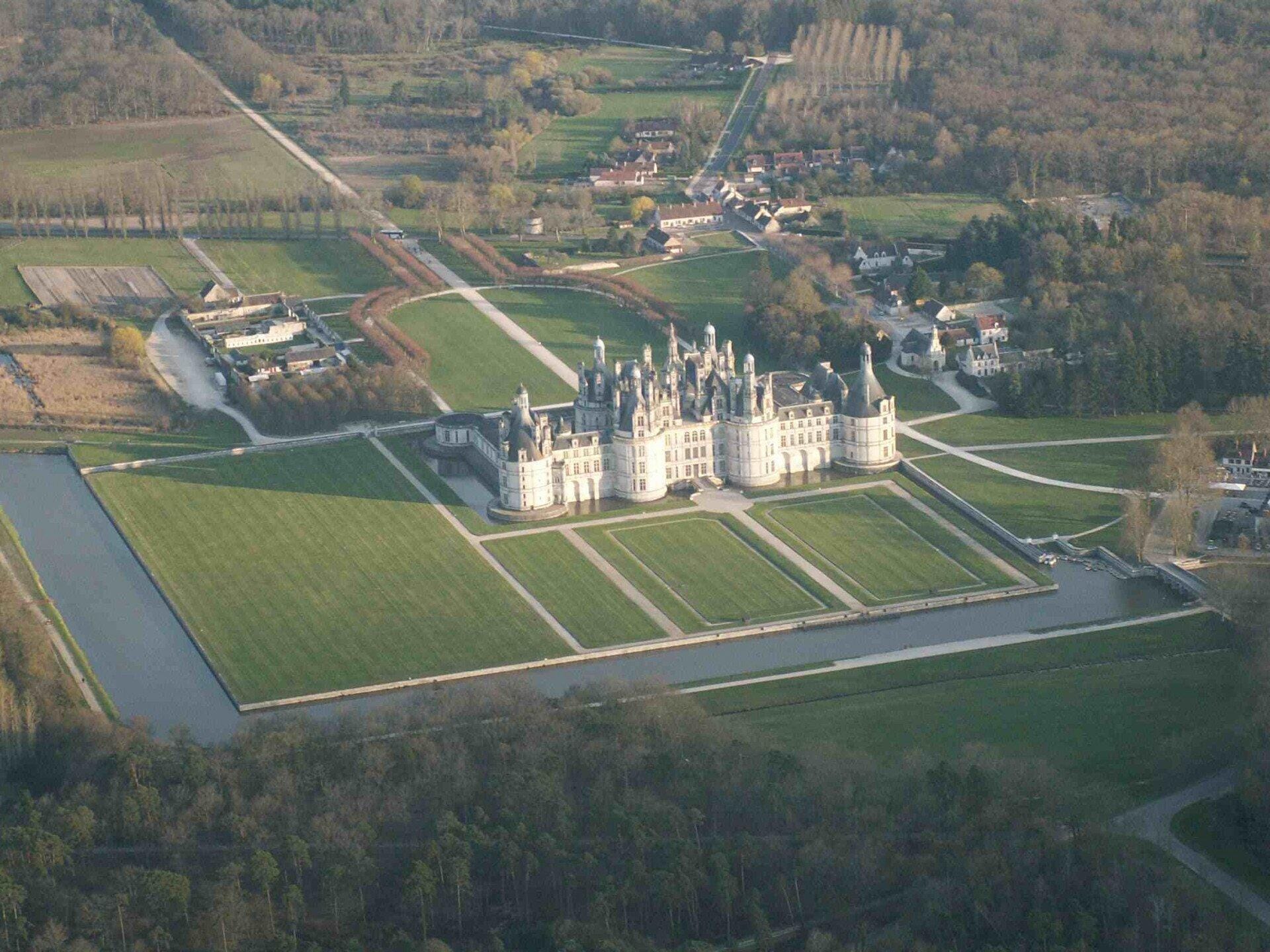 Vol : Les Châteaux de la Loire depuis Le Mans (1 passager) - France